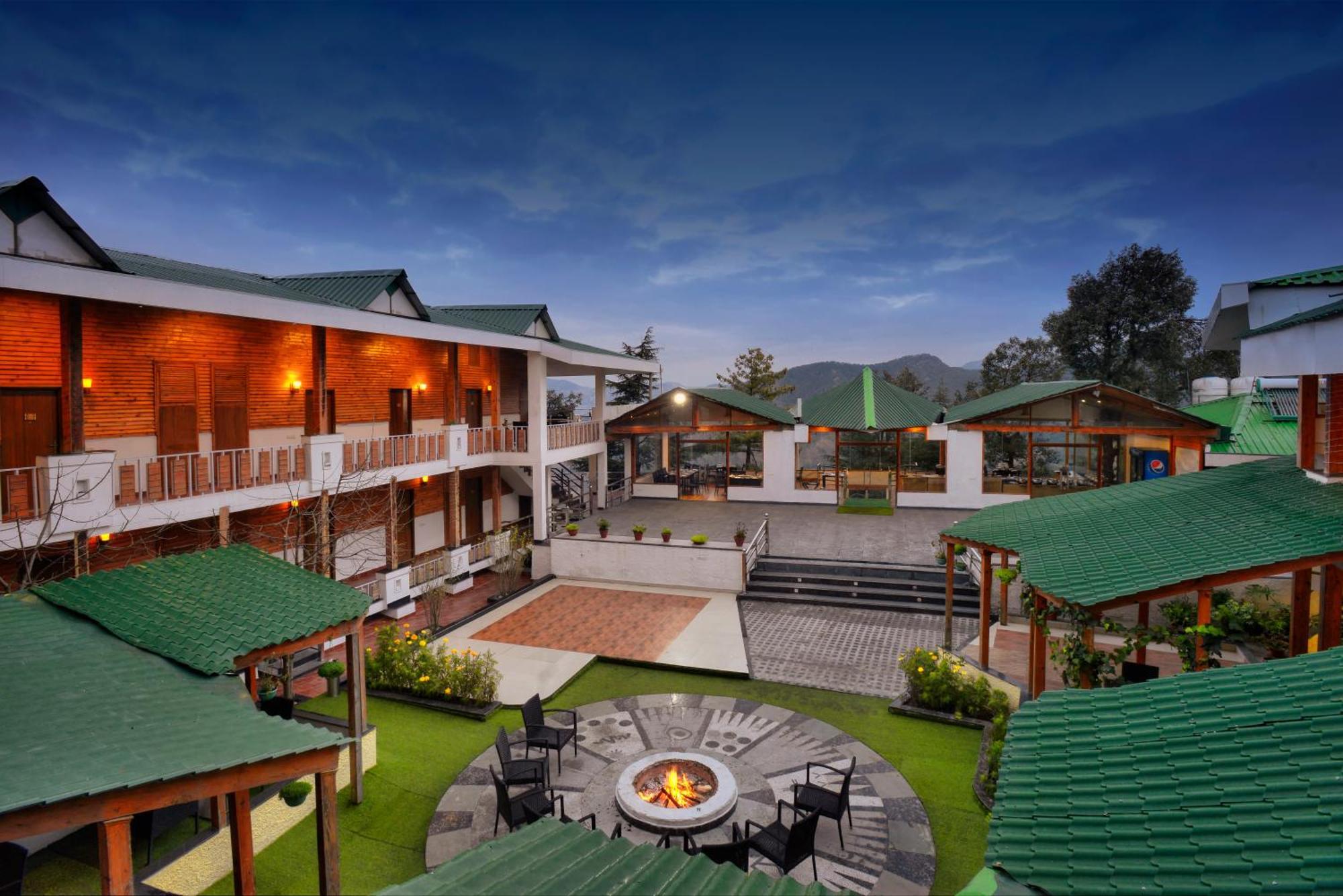 ทรีเฮาส์ เจล วิลลา Hotel Chail ภายนอก รูปภาพ